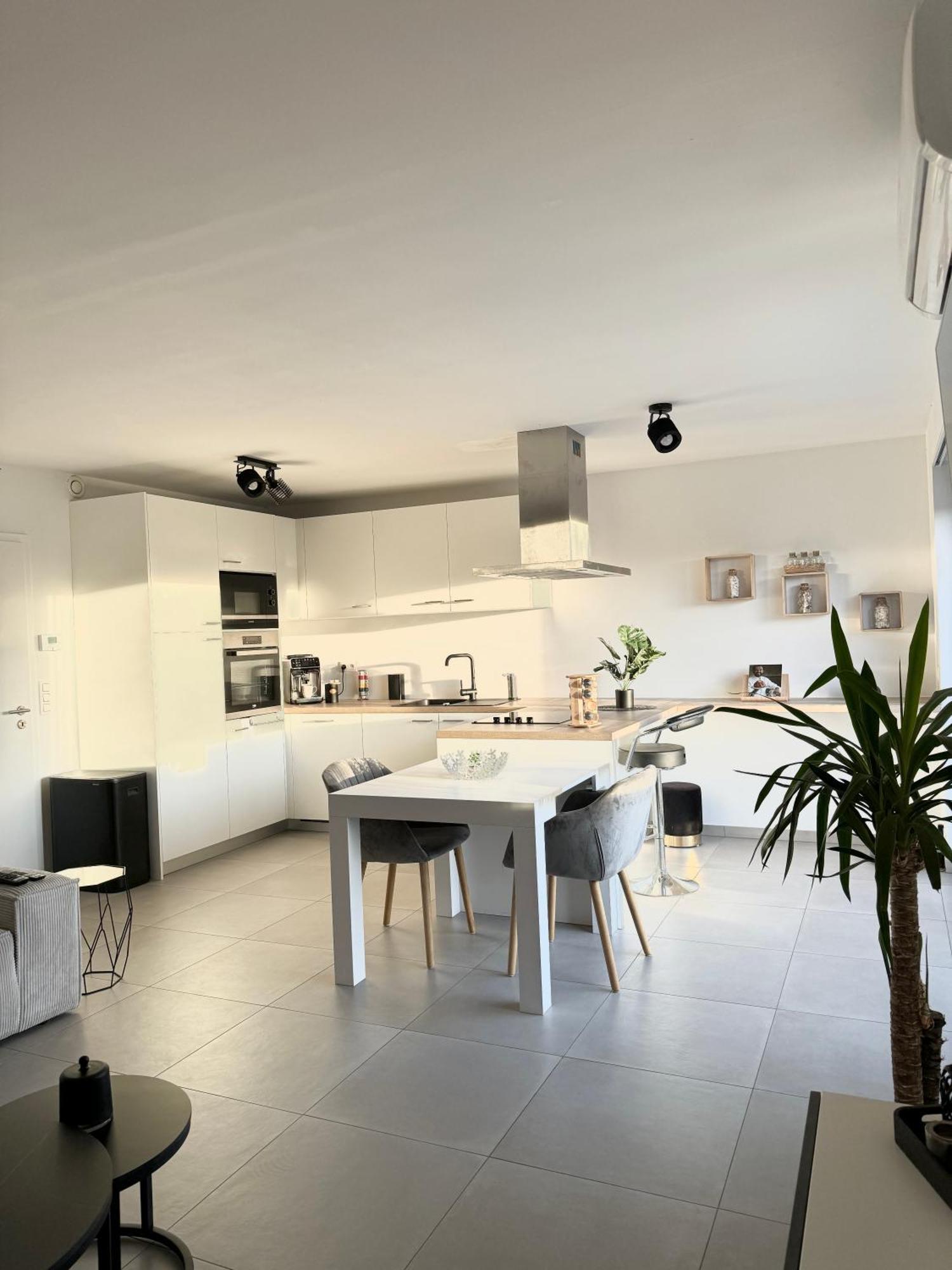 Liege Luxe & Jacuzzi Sous Les Etoiles Apartment Saint-Nicolas  Bagian luar foto