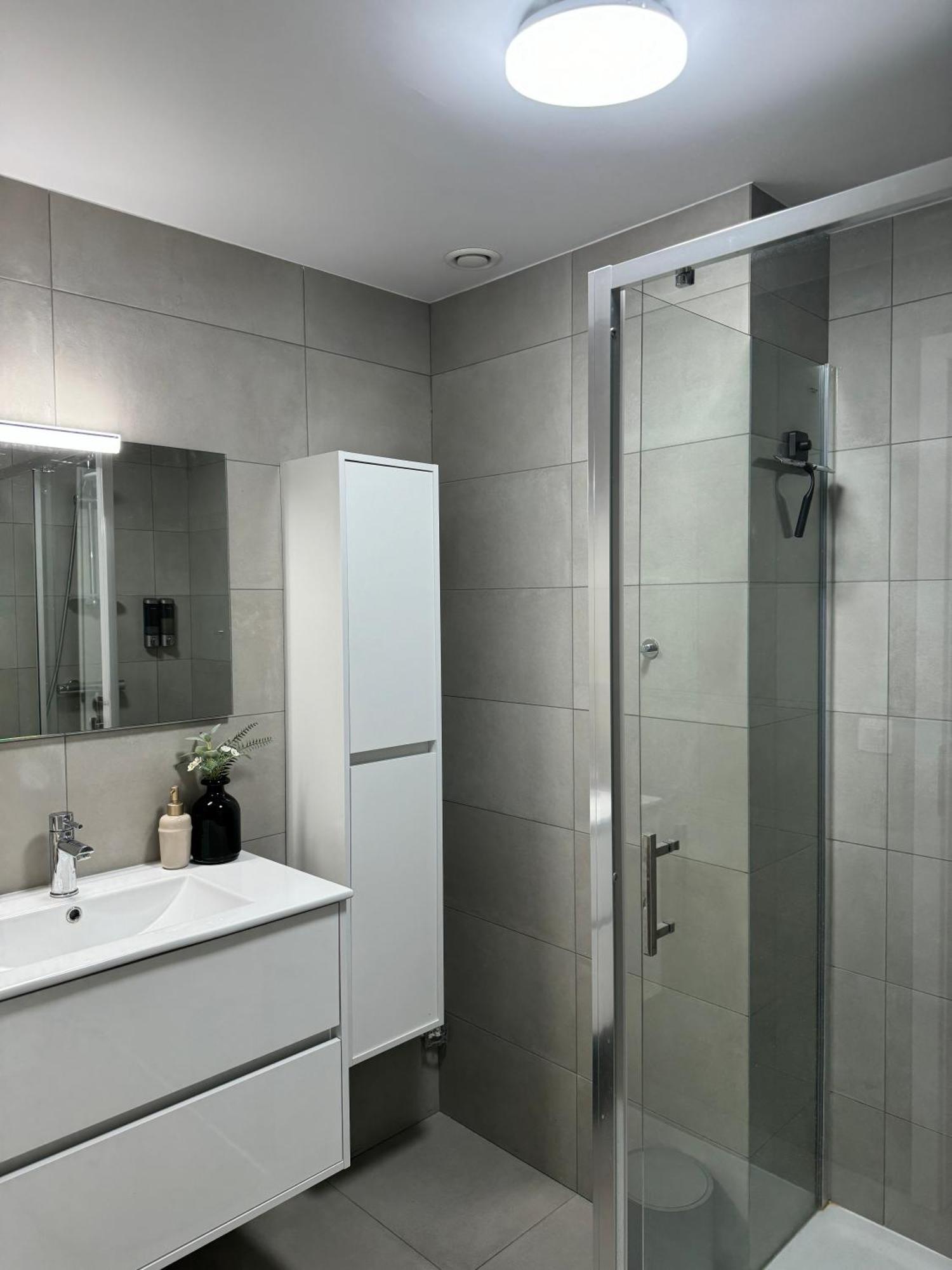 Liege Luxe & Jacuzzi Sous Les Etoiles Apartment Saint-Nicolas  Bagian luar foto