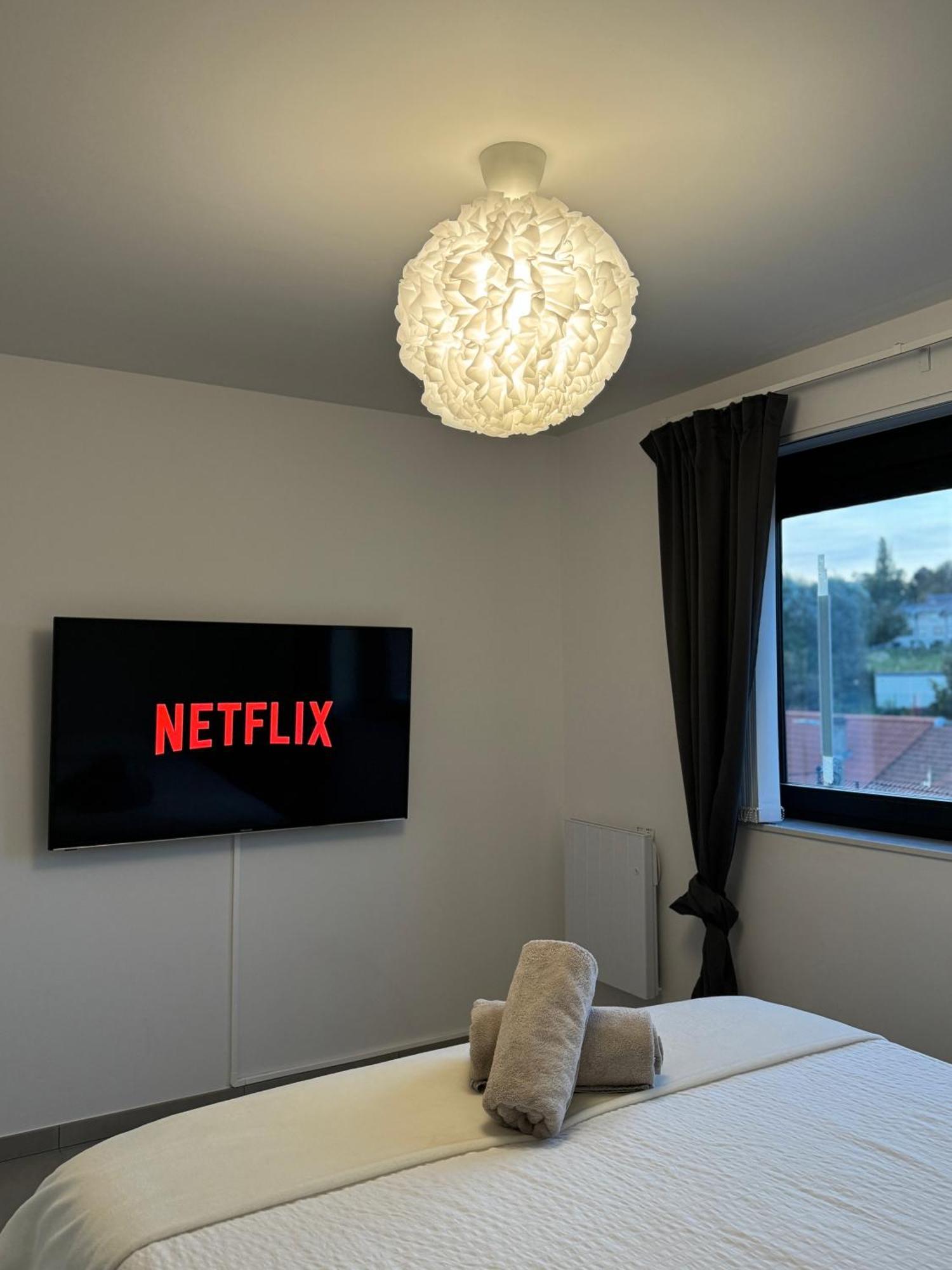 Liege Luxe & Jacuzzi Sous Les Etoiles Apartment Saint-Nicolas  Bagian luar foto